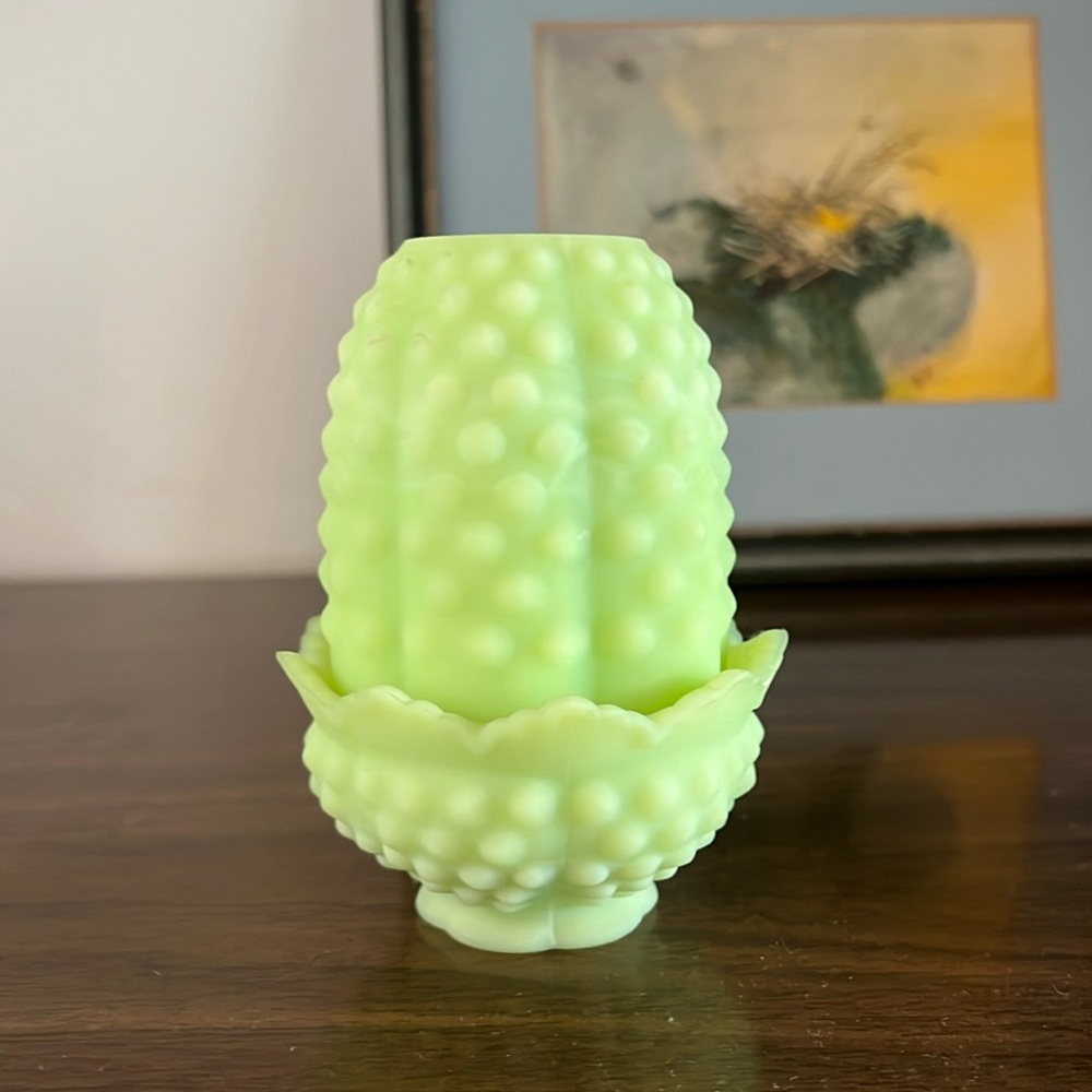 Vintage Fenton hobnail custard green fairy lamp